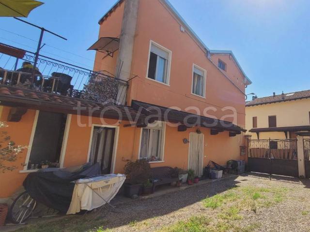 Appartamento in vendita a Magnago, Lombardia