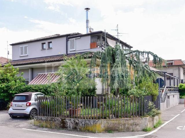 Appartamento in vendita a Mariano Comense, Lombardia