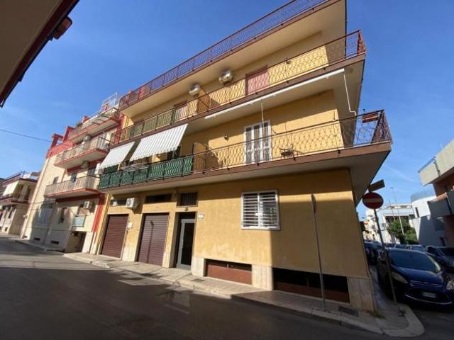Appartamento in vendita a Modugno, Bari