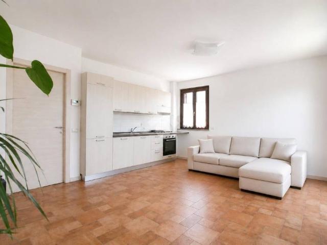 Appartamento in vendita a Molteno, Lombardia