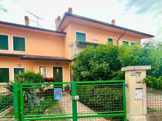 Appartamento in vendita a Montecchia Di Crosara, Veneto