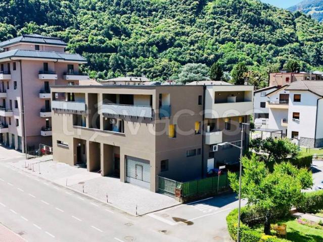Appartamento in vendita a Morbegno, Lombardia