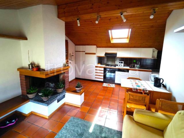 Appartamento in vendita a Orsenigo, Como