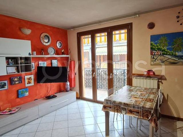 Appartamento in vendita a Osio Sopra, Lombardia