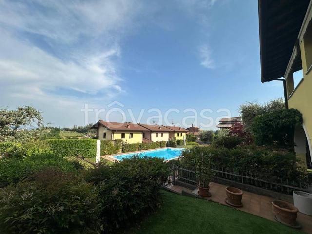 Appartamento in vendita a Padenghe Sul Garda, Lombardia