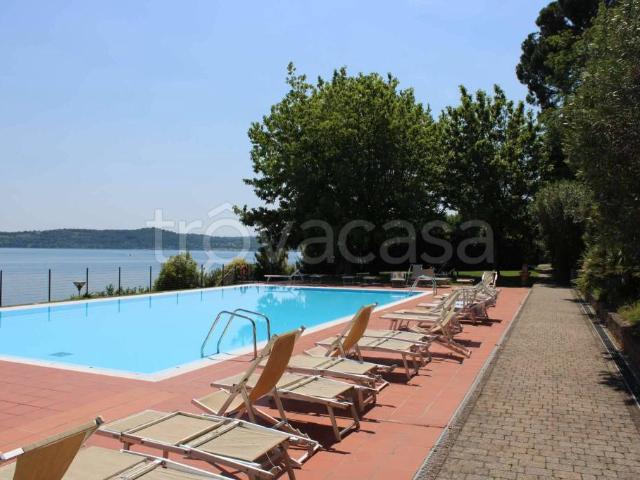 Appartamento in vendita a Padenghe Sul Garda, Lombardia