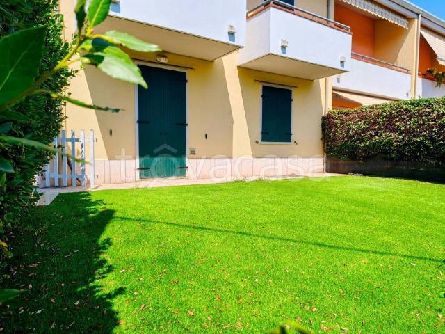 Appartamento in vendita a Peschiera Del Garda, Veneto
