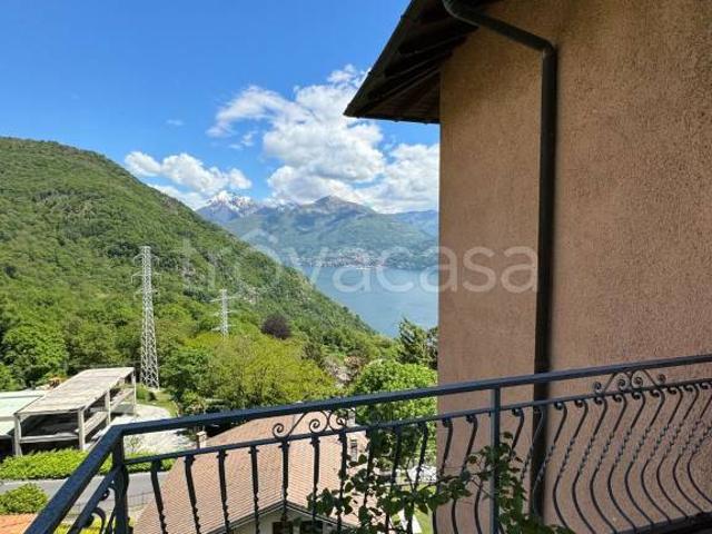 Appartamento in vendita a Ligomena, Plesio