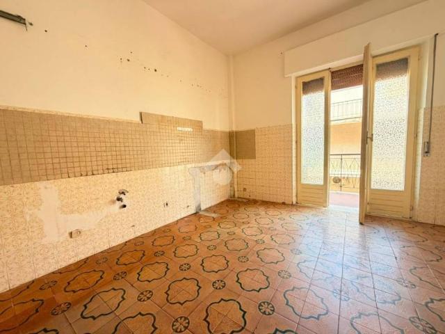 Appartamento in vendita a Calabria, Reggio Calabria