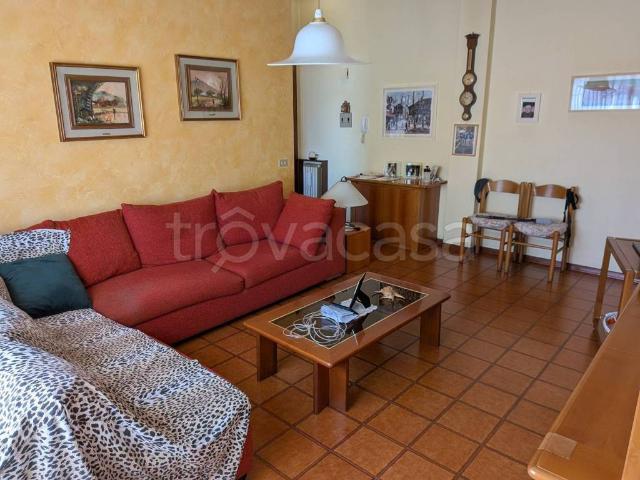 Appartamento in vendita a Ravello, Rescaldina