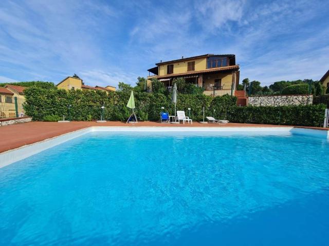 Appartamento in vendita a Riparbella, Toscana