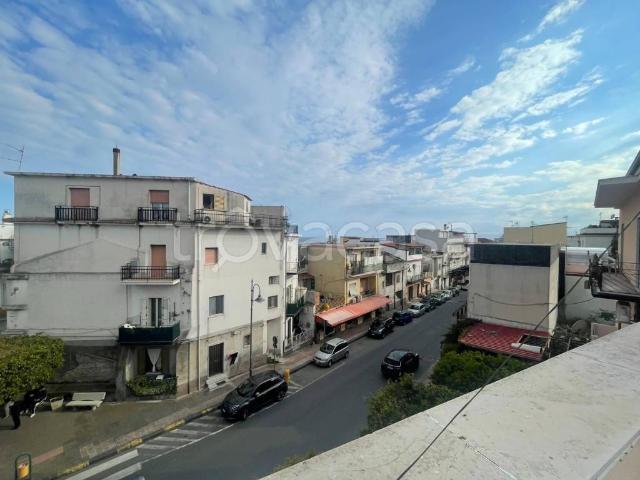 Appartamento in vendita a Calabria, Reggio Calabria