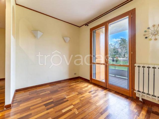 Appartamento in vendita a Piano La Roma, Casoli