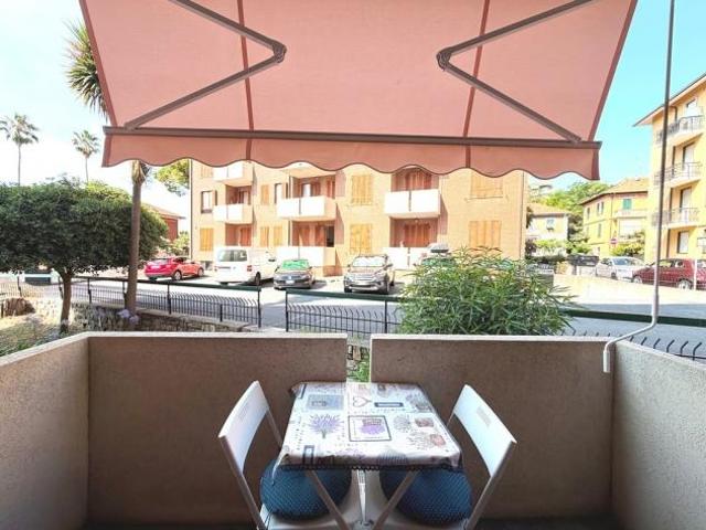 Appartamento in vendita a San Bartolomeo Al Mare, Liguria