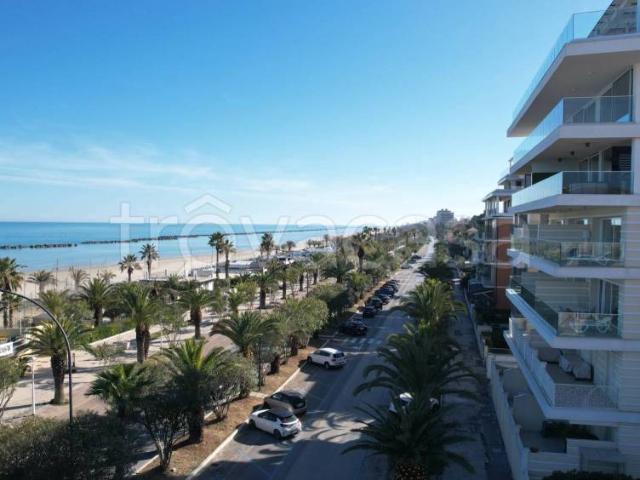 Appartamento in vendita a Marina di sotto, Marche