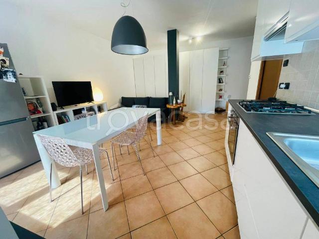 Appartamento in vendita a Volta-Prealpi, Saronno