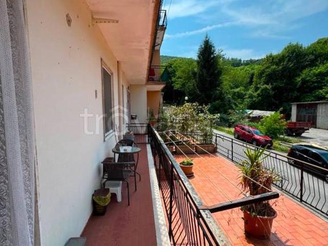 Appartamento in vendita a Savignone, Liguria