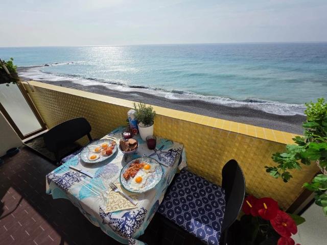 Appartamento in vendita a Vallecrosia, Liguria