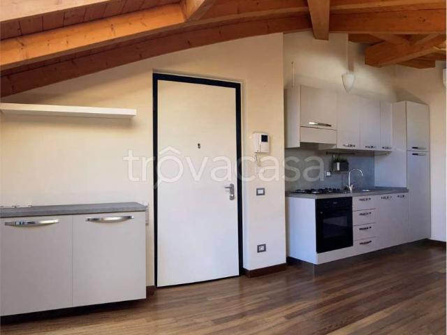 Appartamento in vendita a Biumo Superiore, Varese