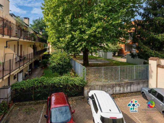 Appartamento in vendita a Vedano Al Lambro, Lombardia
