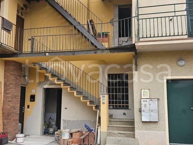 Appartamento in vendita a Veduggio Con Colzano, Lombardia