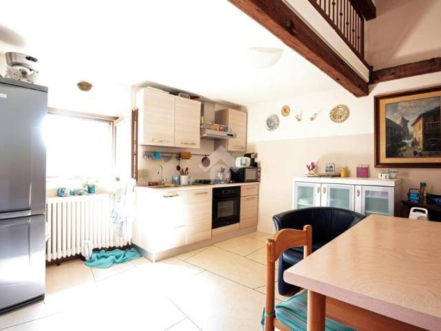 Appartamento in vendita a Marzana, Brenzone