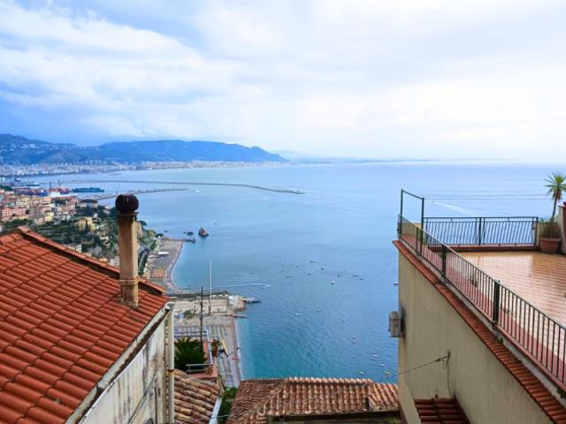 Appartamento in vendita a Vietri Sul Mare, Campania