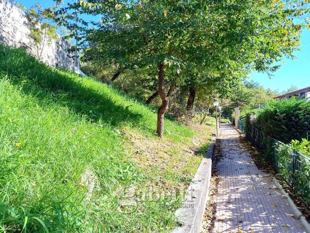 Appartamento in vendita a Vinchiaturo, Molise