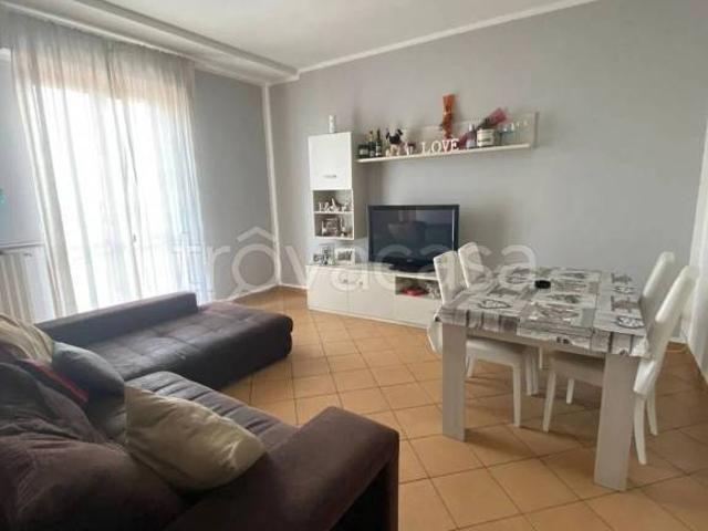 Appartamento in vendita a Cascina Ridondello, Voghera