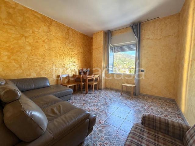 Appartamento in vendita a Alzano Lombardo, Bergamo