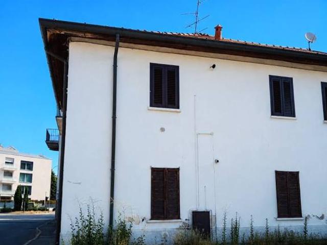 Appartamento in vendita a Arosio, Lombardia