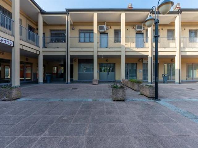 Appartamento in vendita a Buccinasco, Milano