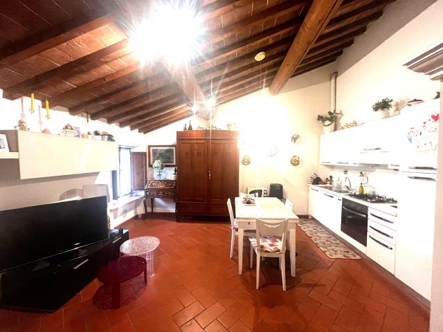 Appartamento in vendita a La Villa, Campi Bisenzio