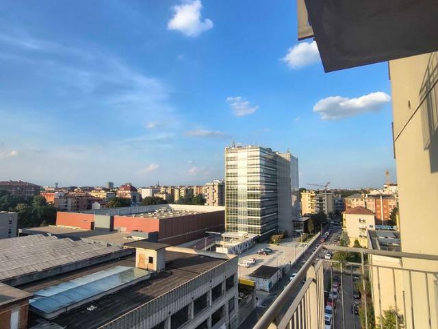 Appartamento in affitto a Municipio 9, Milano