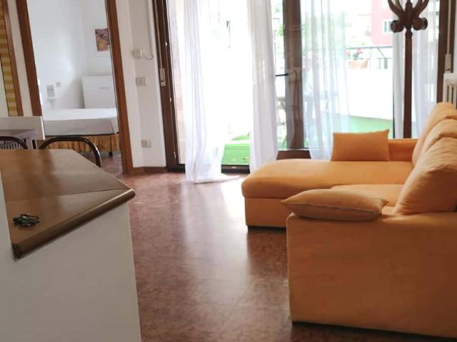 Appartamento in affitto a Ovest, Brenzone