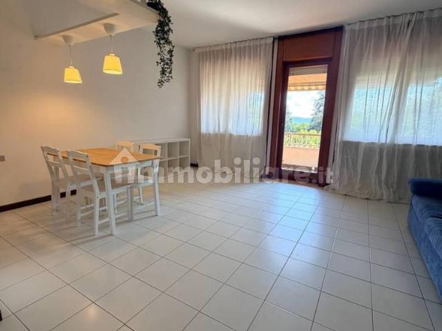 Appartamento in affitto a Villa Lesa, Lesa