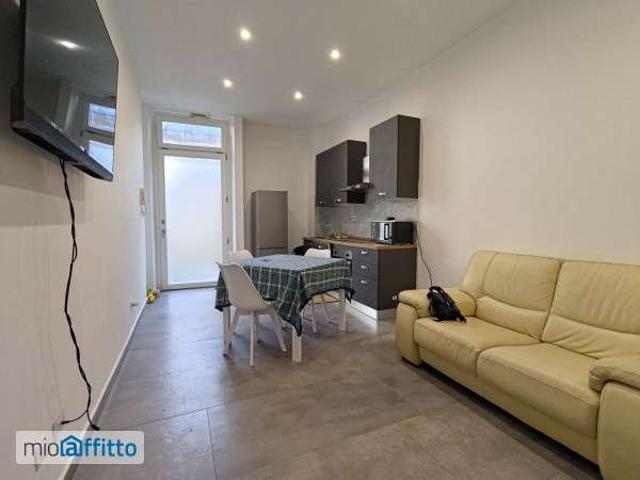 Appartamento in affitto a Circoscrizione 8, Piemonte