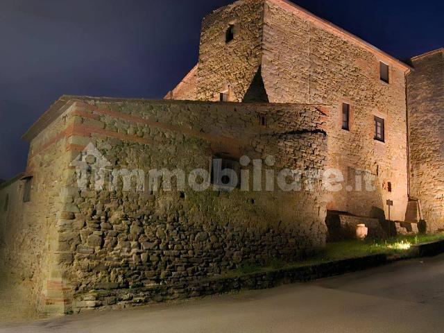 Appartamento in affitto a Palazzo Del Pero, Toscana