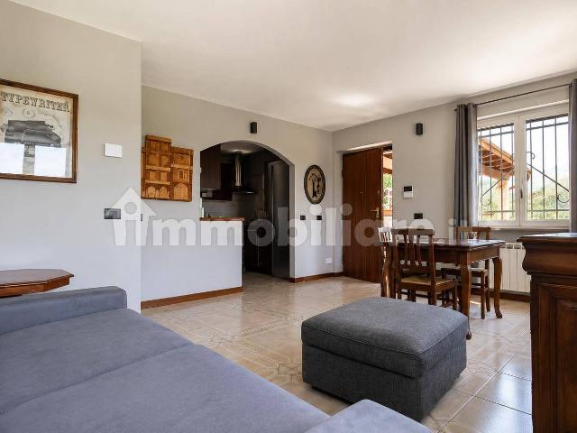 Appartamento in affitto a Mezzanego, Liguria