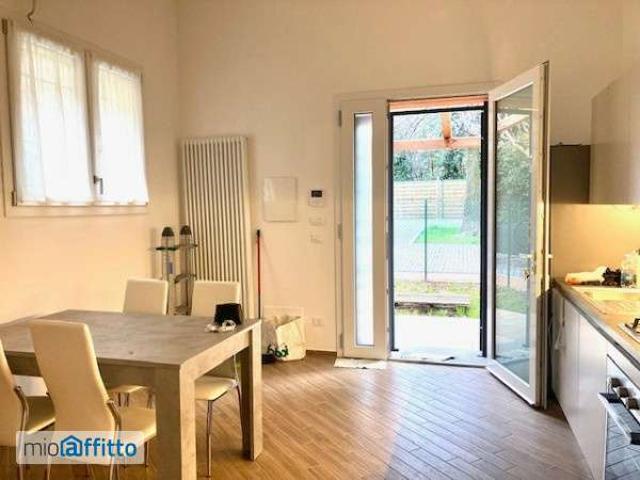 Appartamento in affitto a Santo Stefano, Bologna