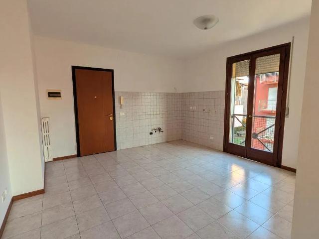 Appartamento in affitto a San Giovanni Lupatoto, Verona