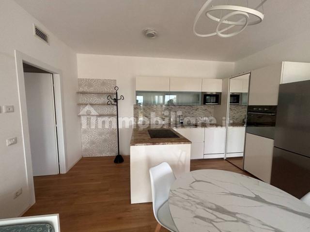 Appartamento in affitto a Nord-Est, Brenzone