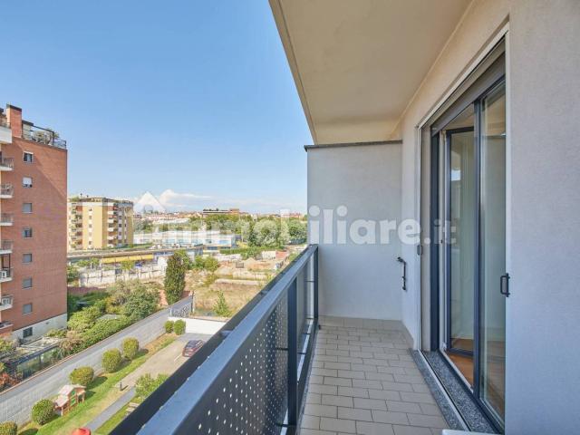Appartamento in affitto a Municipio 6, Milano