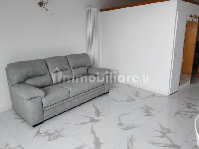 Appartamento in affitto a Centro storico, Brenzone