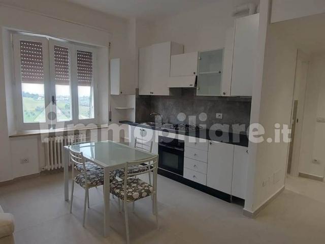 Appartamento in affitto a Marche, Ancona