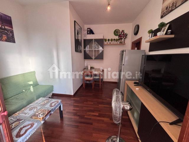 Appartamento in affitto a Isola Rosa, Trezzano Sul Naviglio