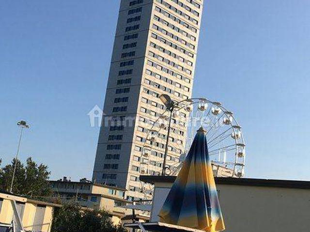 Appartamento in affitto a Centro storico, Marche