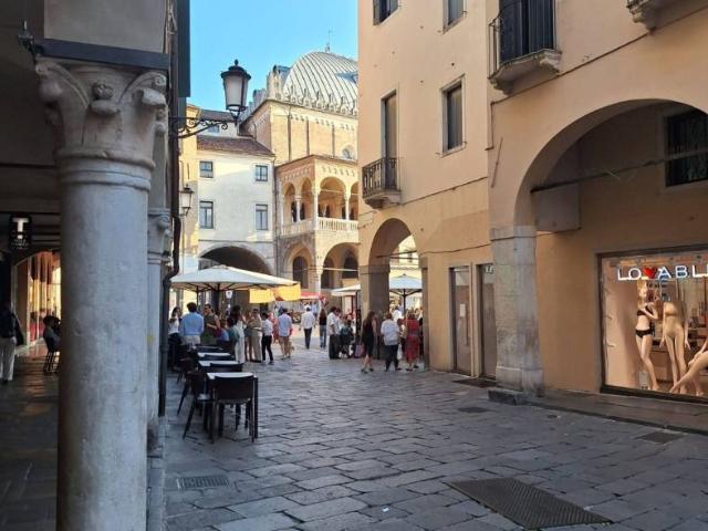 Appartamento in affitto a Ponte, Campania