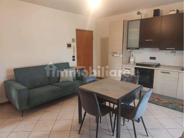 Appartamento in affitto a Azzano, Castel D'azzano