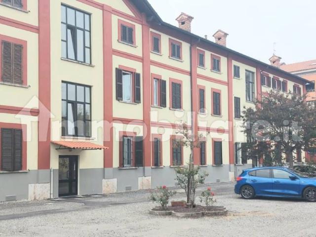 Appartamento in affitto a Rovellasca, Como